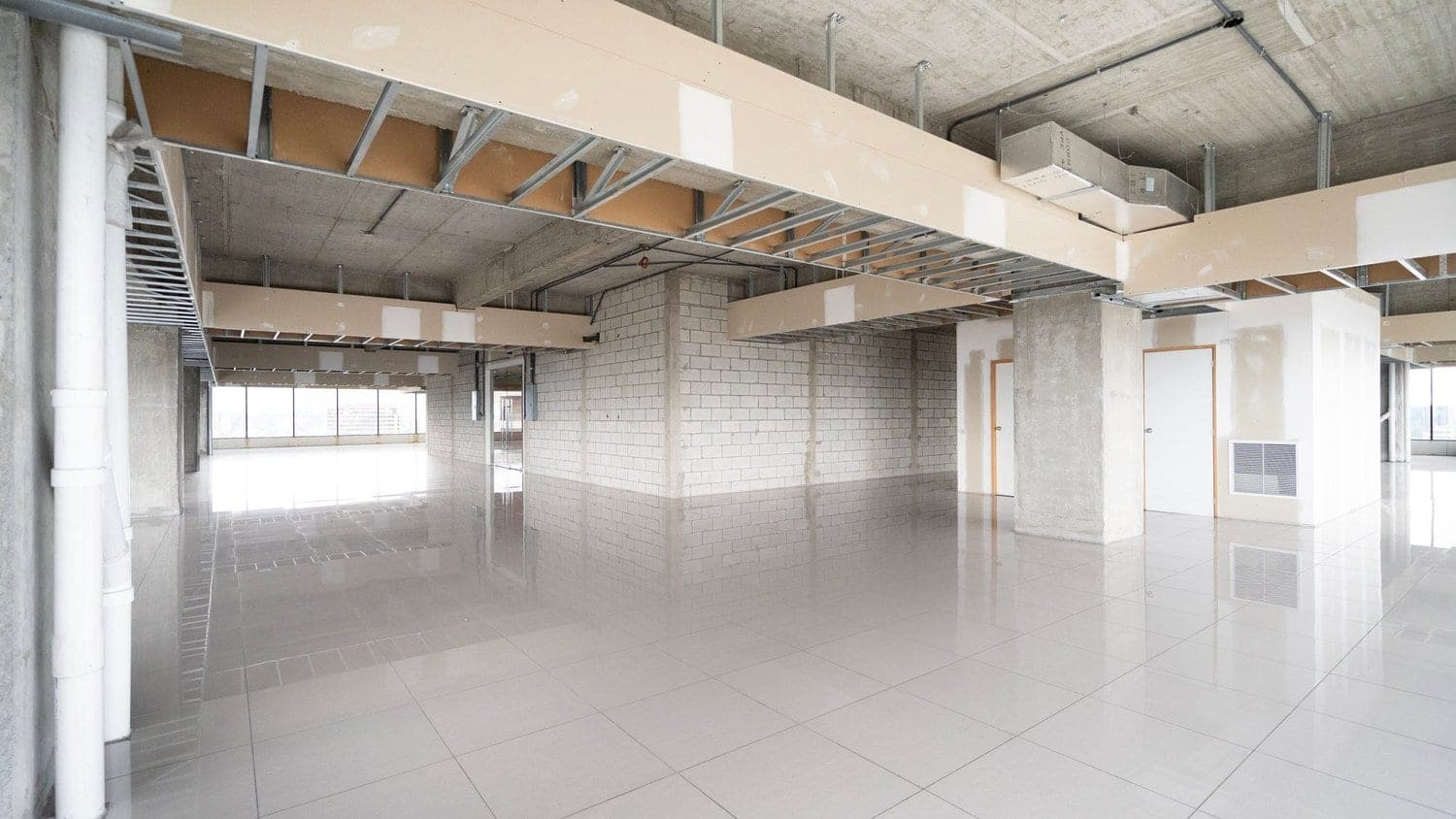 Oficina 1005 m2 en Interamericas