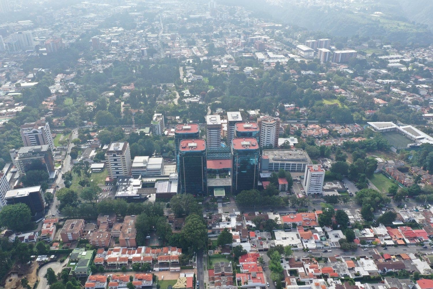 El Trabajo Híbrido y la Revolución del Diseño de Oficinas